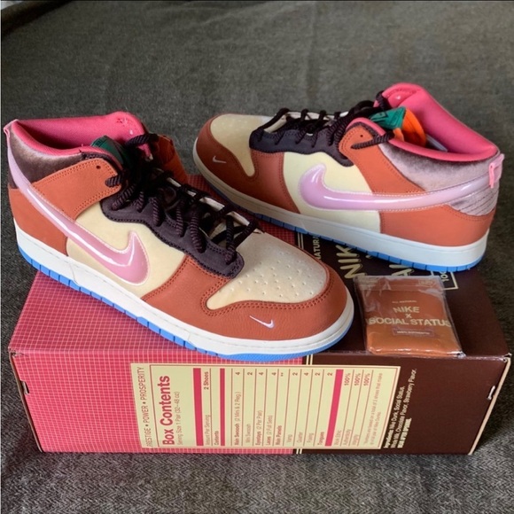 dunk mid chocolate milk box